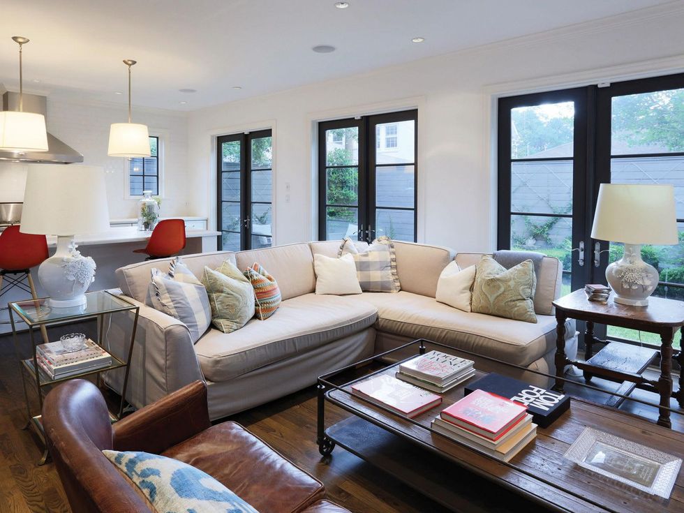 6 On the Market 2128 Bartlett St. September 2014