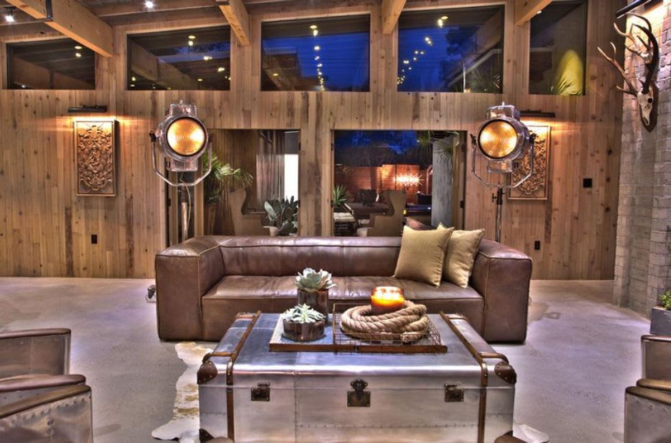 6 On the Market 3606 Sun Valley Drive February 2015