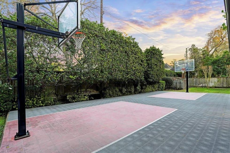 610 Saddlewood Ln home for sale Memorial