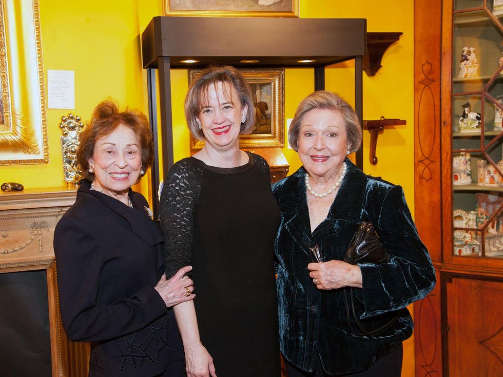684 Beverly Arnold, from left, Dorothy Abels and Anne Pullen at the Theta Charity Antiques Show preview party November 2013