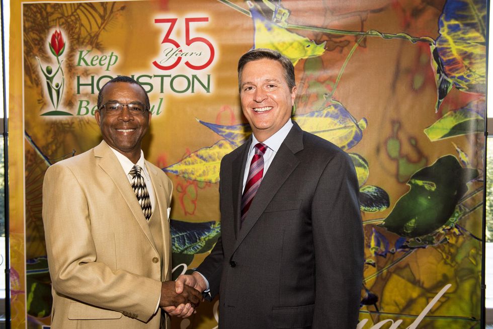 7 Ben White, left, and Jim Tates at the Keep Houston Beautiful luncheon
