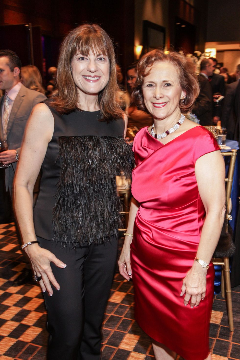 7 Ellie Francisco, left, and Franelle Rogers at the Social Book Treasures dinner December 2014