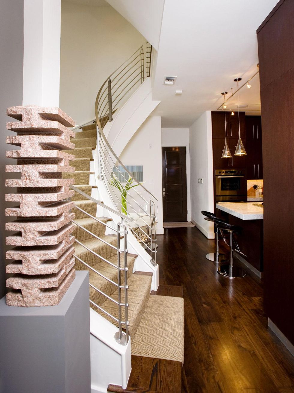 7 On the Market 1807 Brun St. January 2015