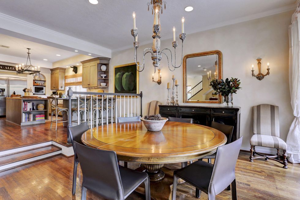 7 On the Market 6545 Brompton Road February 2015