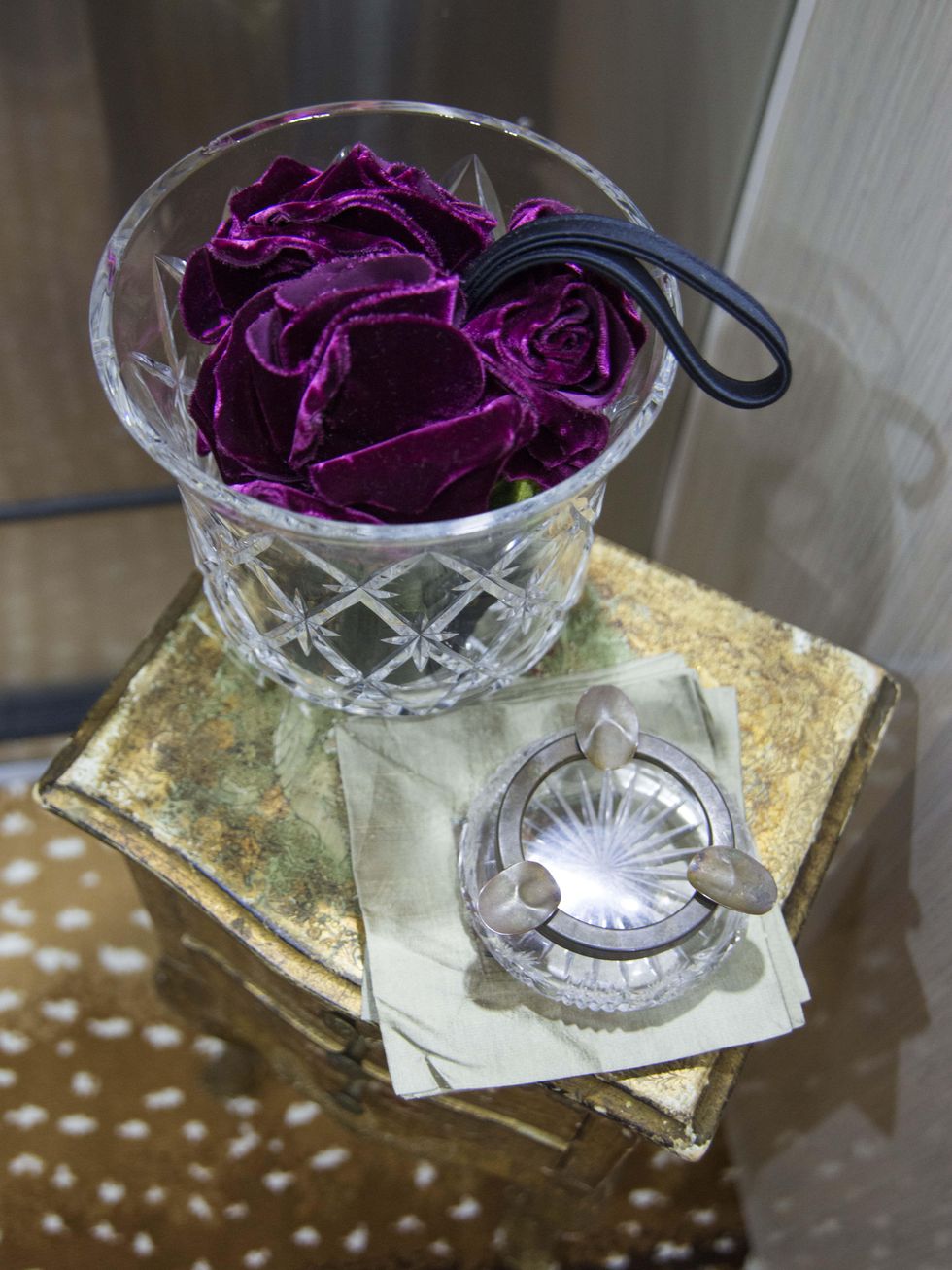 7 Velvet Slipper Divine January 2014