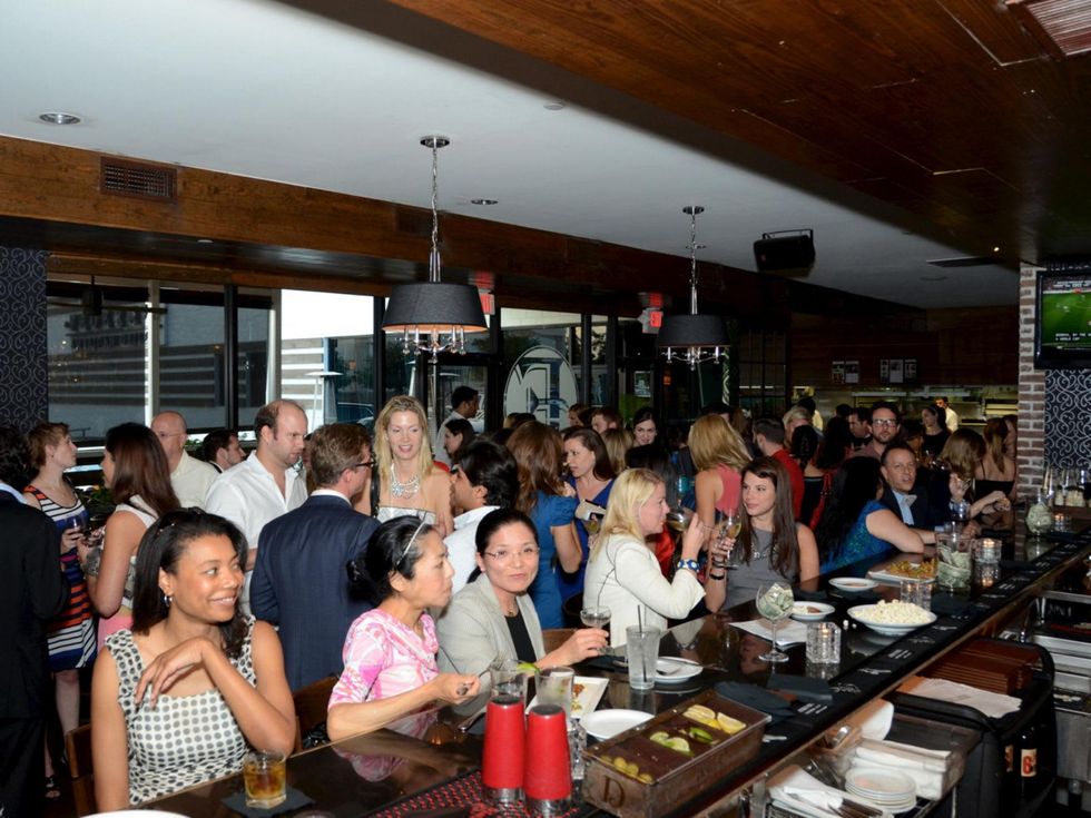8 Houston Young Professionals and Ballet Barre kickoff event September 2013 crowd, venue Federal American Grill