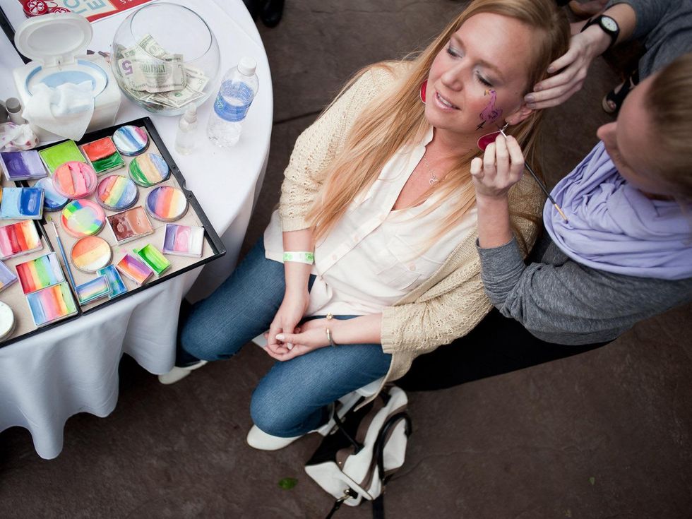 8 Houston Zoo Flock Pink Flamingo Party May 2013 face painting