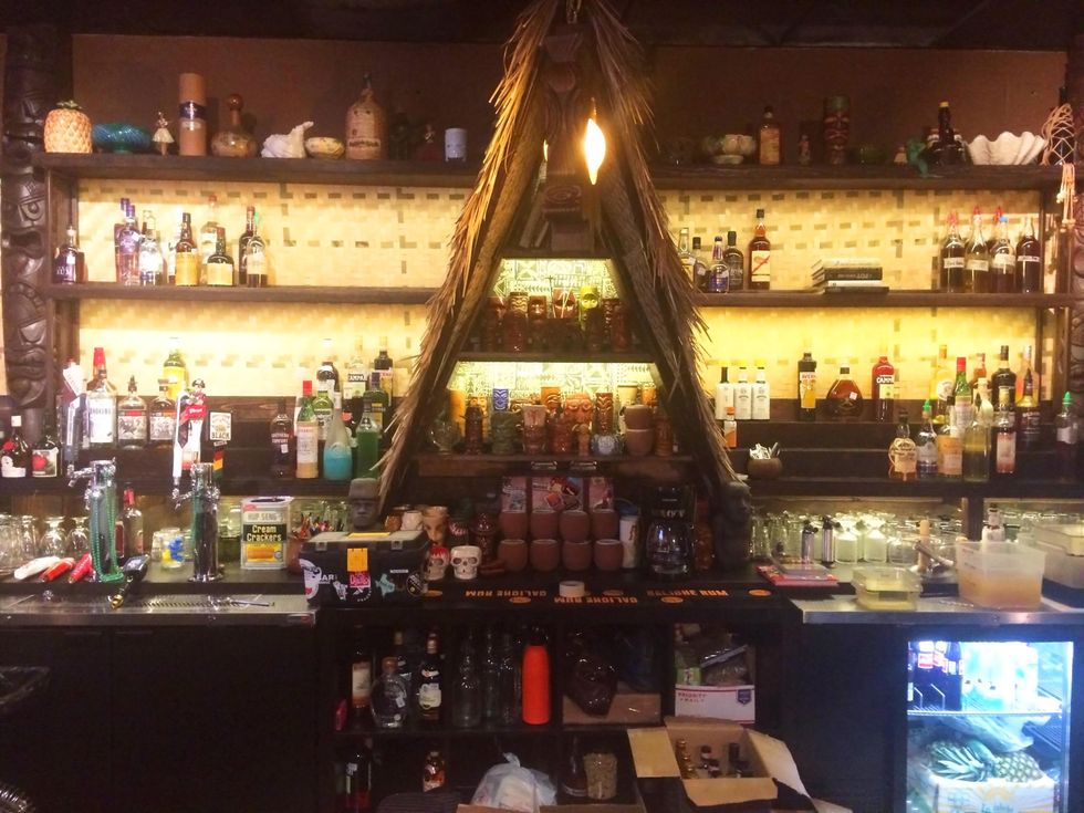 8 Lei Low in the Heights March 2014