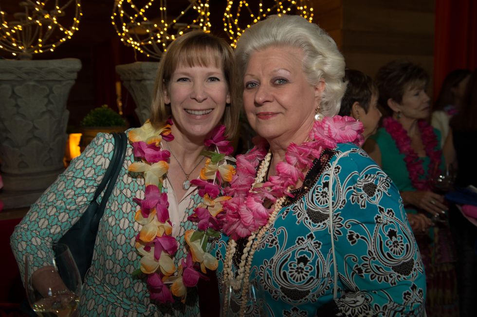8 Lisa Yelenick, left, and Nellie Muermann at the Flock and Flamingle event September 2014