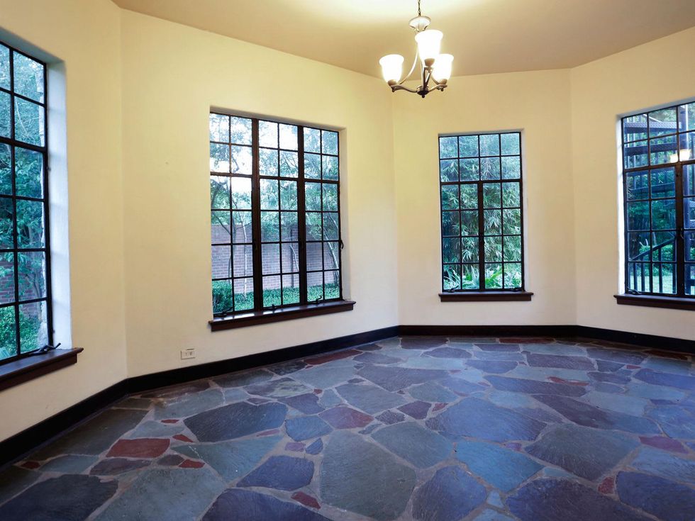 8 On the Market 3375 Del Monte Drive February 2015 breakfast room