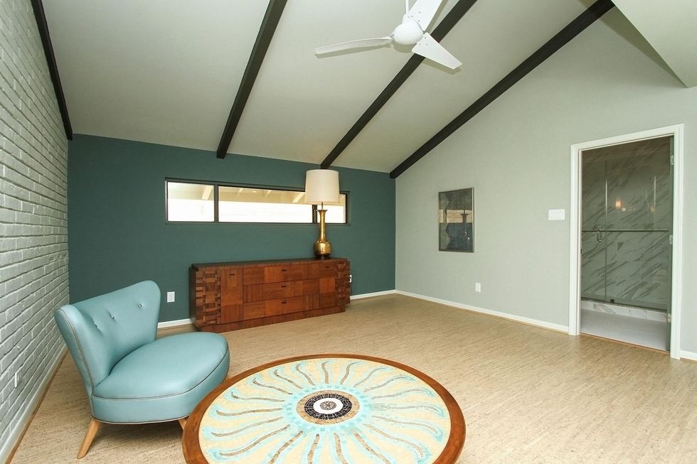 8 On the Market 9231 Fordshire after pics September 2014 master bedroom