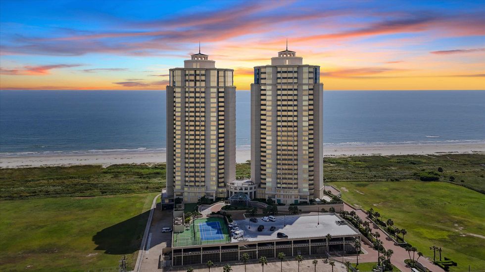 801 E. Beach Drive exterior