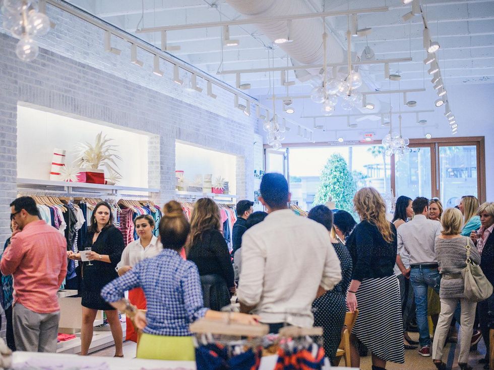 82 Splendid boutique party April 2013 crowd venue