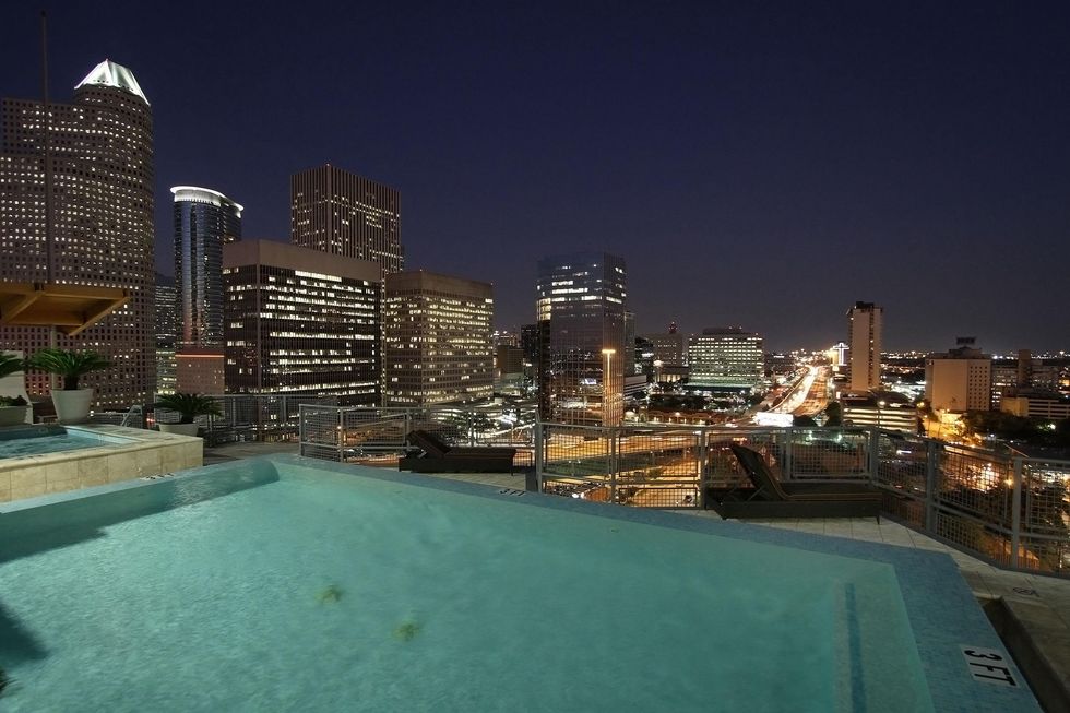 84 On the Market Bagby 2000 Unit 15400 March 2014