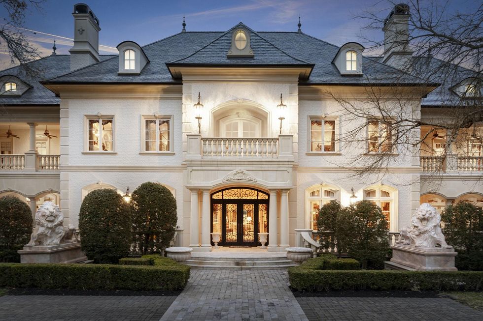 88 W Grand Regency Circle The Woodlands for sale