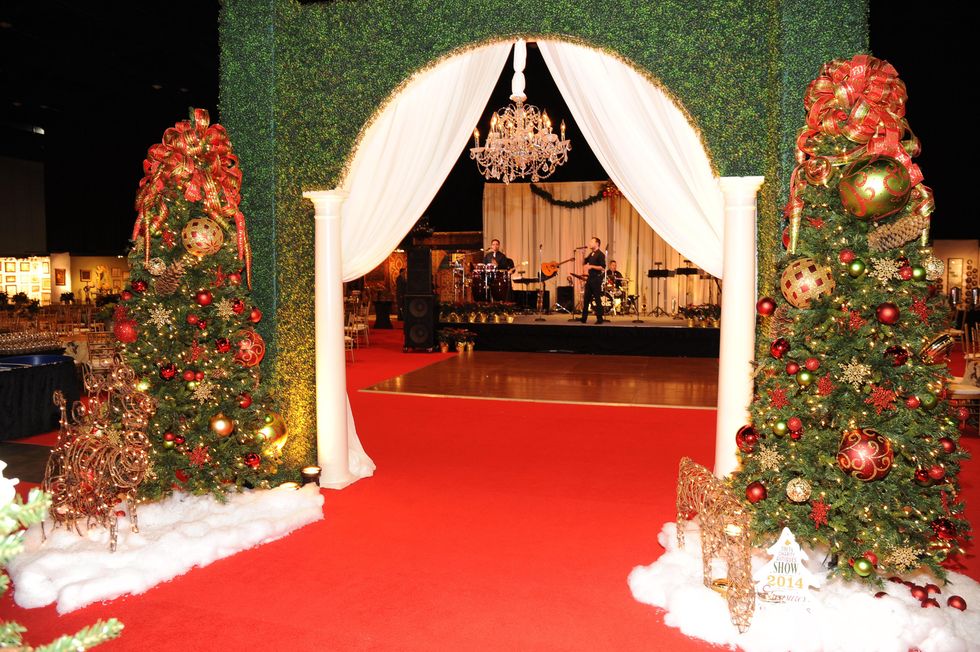 9 9103 Holiday decorations greet guests at the Theta Charity Antiques Show Preview Party November 2014