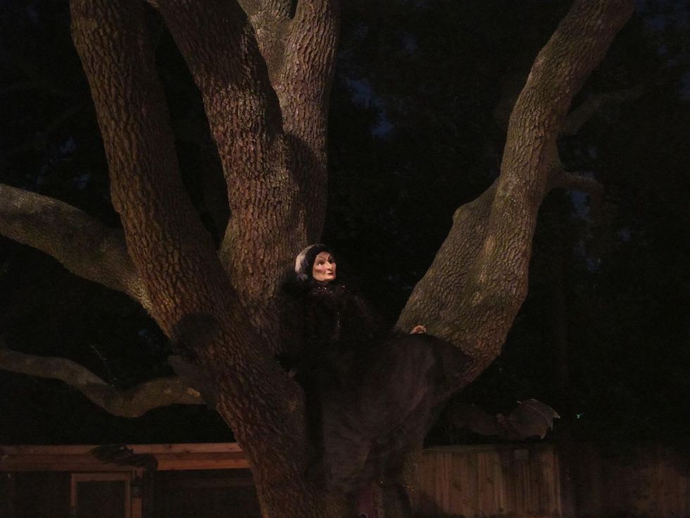 9 Could have sworn this was my third-grade school teacher. Katie Oxford Haunted House November 2014