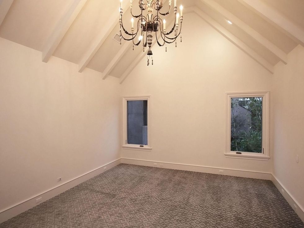 9 On the Market 1302 Milford December 2014master suite