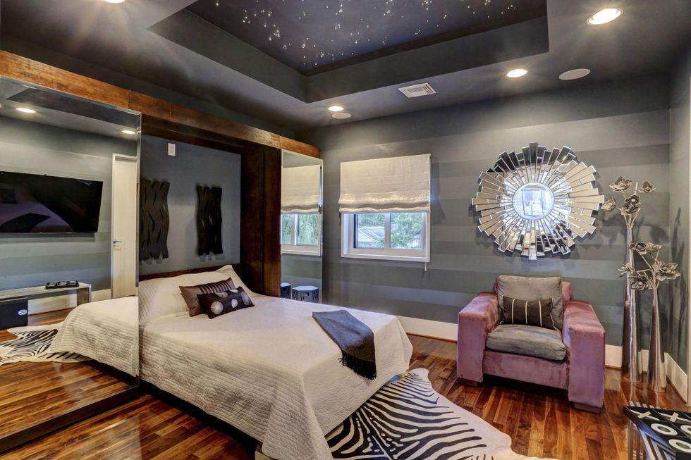 9 On the Market 1322 Dart July 2014