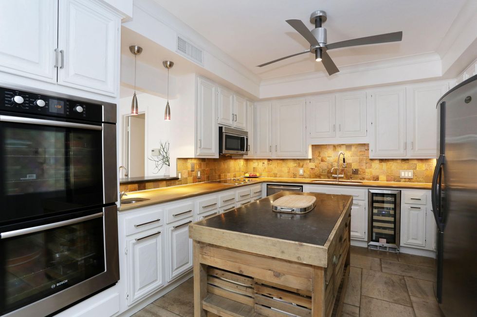 9 On the Market 1812 Bissonnet St. January 2015