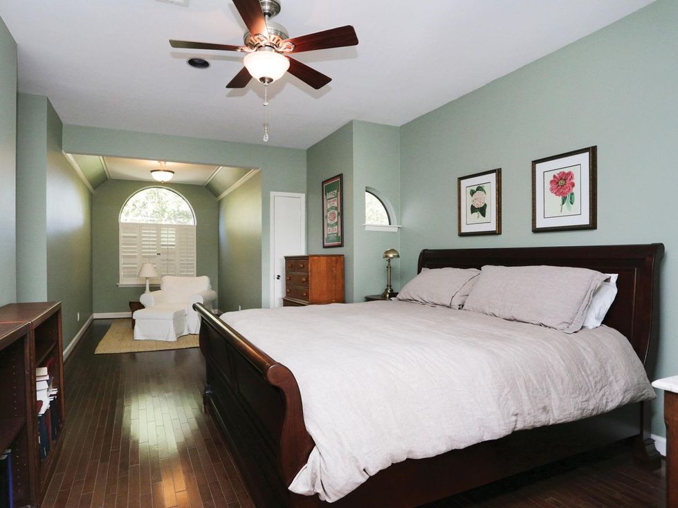 9 On the Market 2205 Tangley St. January 2015