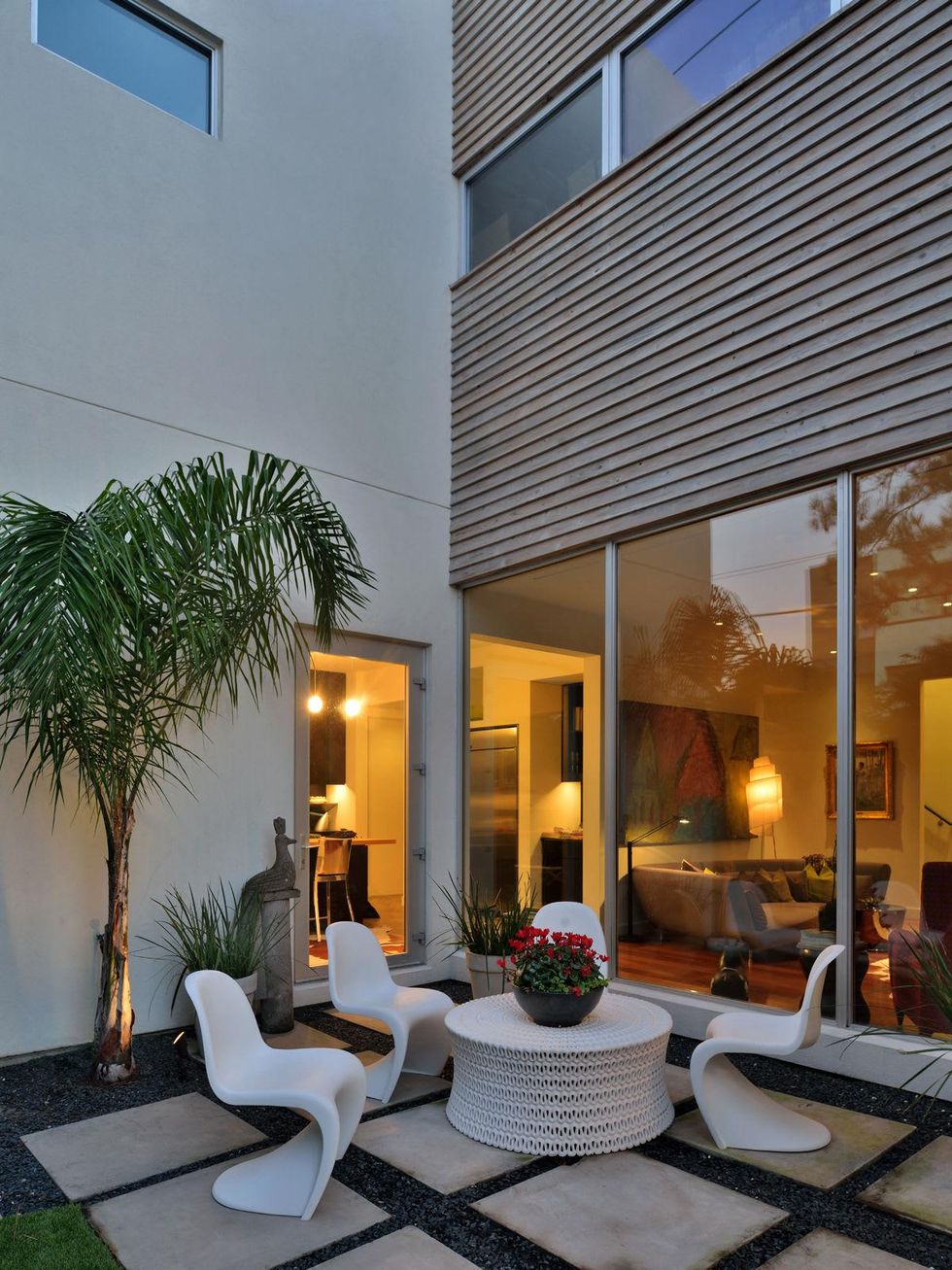 9 On the Market 2401 Morse St. Carol Barden-designed home February 2015