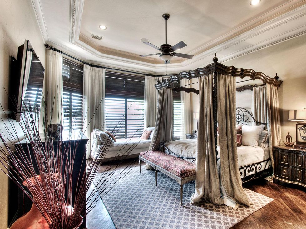 9 On the Market January 2014 236 West Shore master