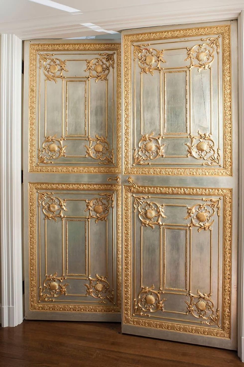 901 Kirby Dr. March 2016, gilded doors