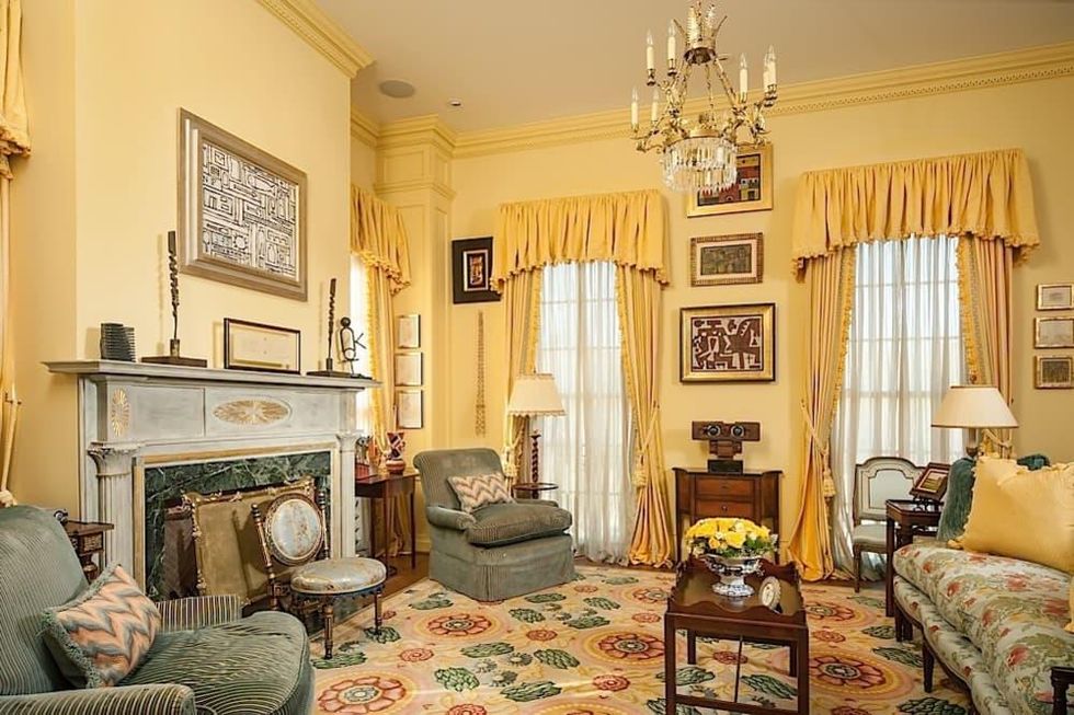 901 Kirby Dr. March 2016, library