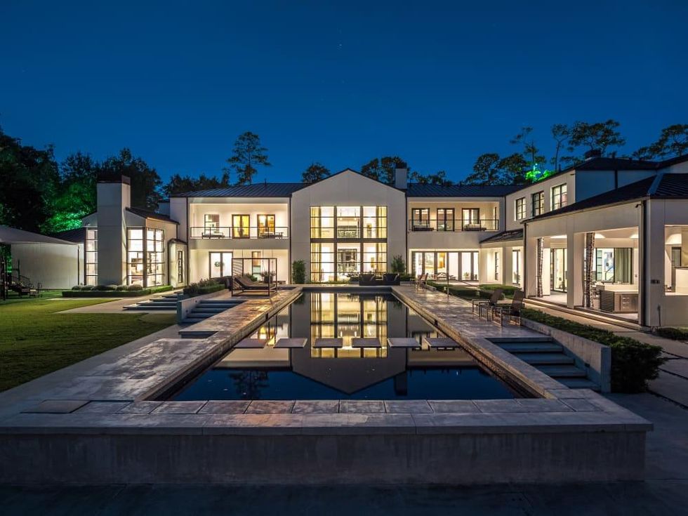 9030 Sandringham Dr.