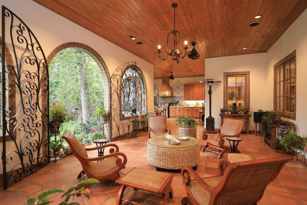 911 Shelterwood Drive Houston Timbergrove