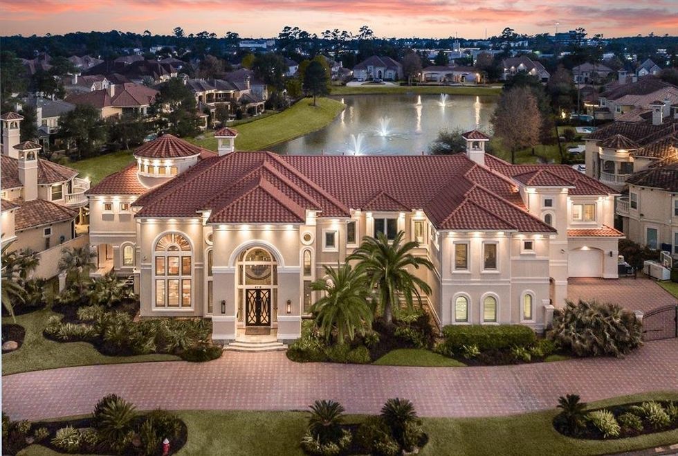 9715 Stonecross Bend Drive Houston home