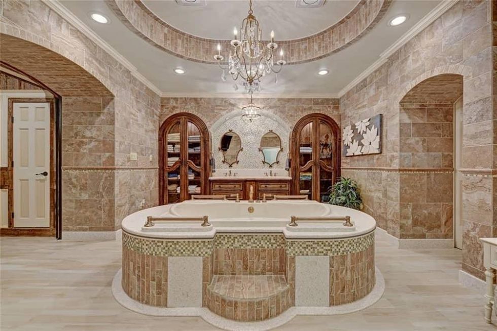 9950 Palestine Road ranch for sale bathroom