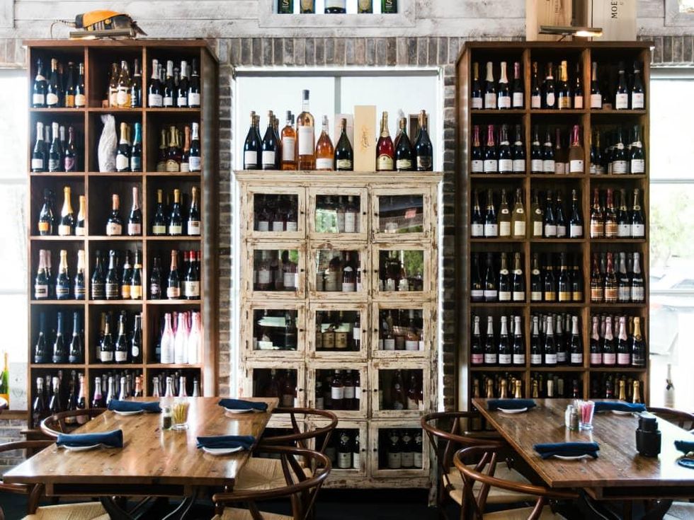 a'bouzy champagne wall interior