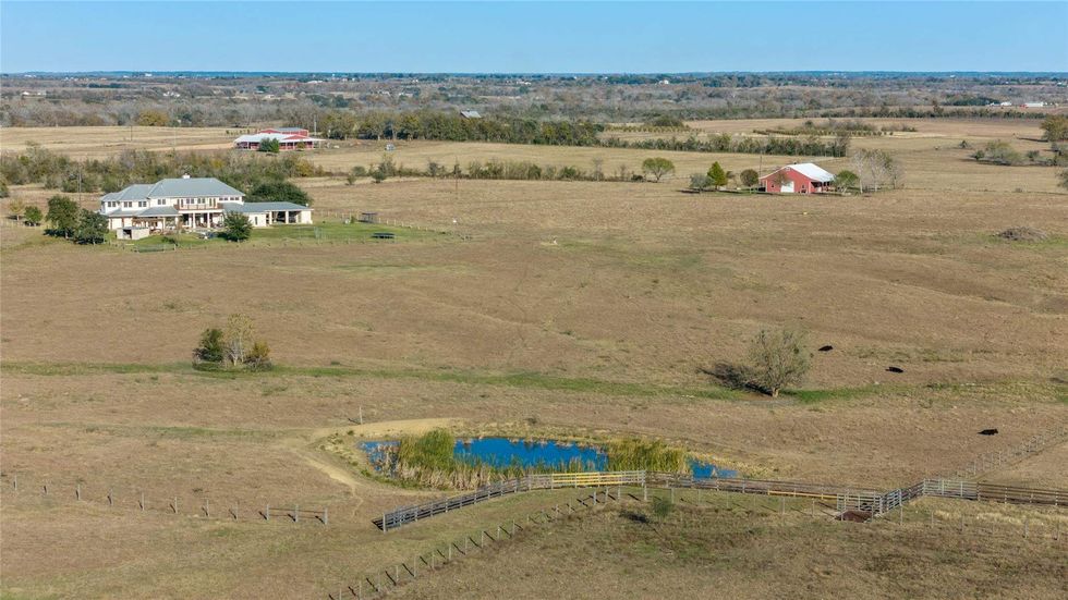 Aerial outside photo of Rocking C Ranch at 2740 Flewellen Road in Washington County