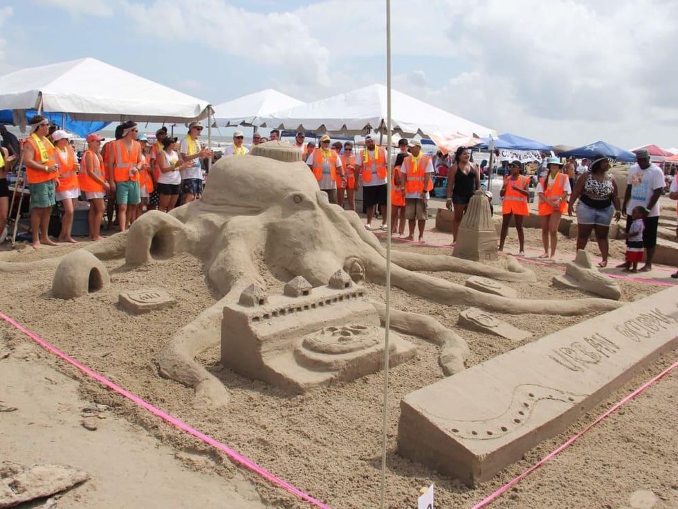 AIA Sandcastle contest, Galveston, 8/16