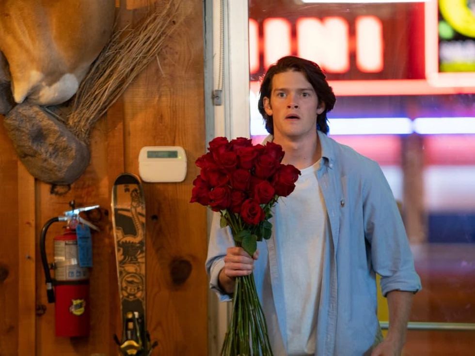 Alex MacNicoll in Unpregnant