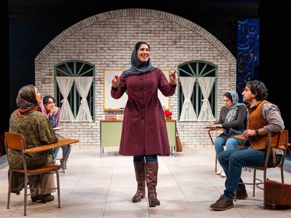 Alley Theatre presents English