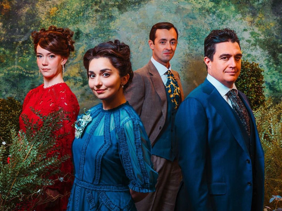 Alley Theatre presents The Importance of Being Earnest