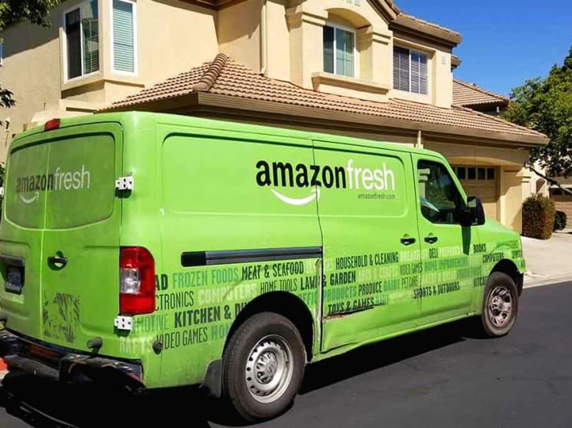 AmazonFresh truck delivery