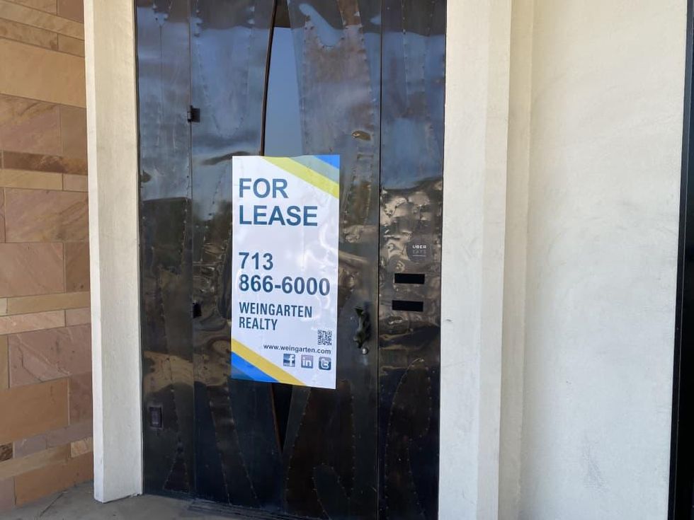 Americas River Oaks for lease sign