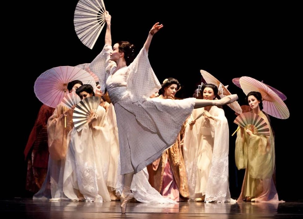 Amy Fote and Houston Ballet artists in Madame Butterfly