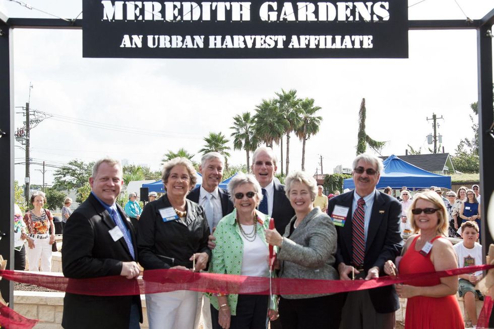 Annise Parker and others at Mandell Park dedication August 21, 2104