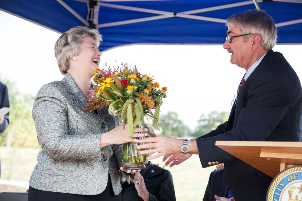 Annise Parker and Skip Almoney at Mandell Park dedication August 21, 2014