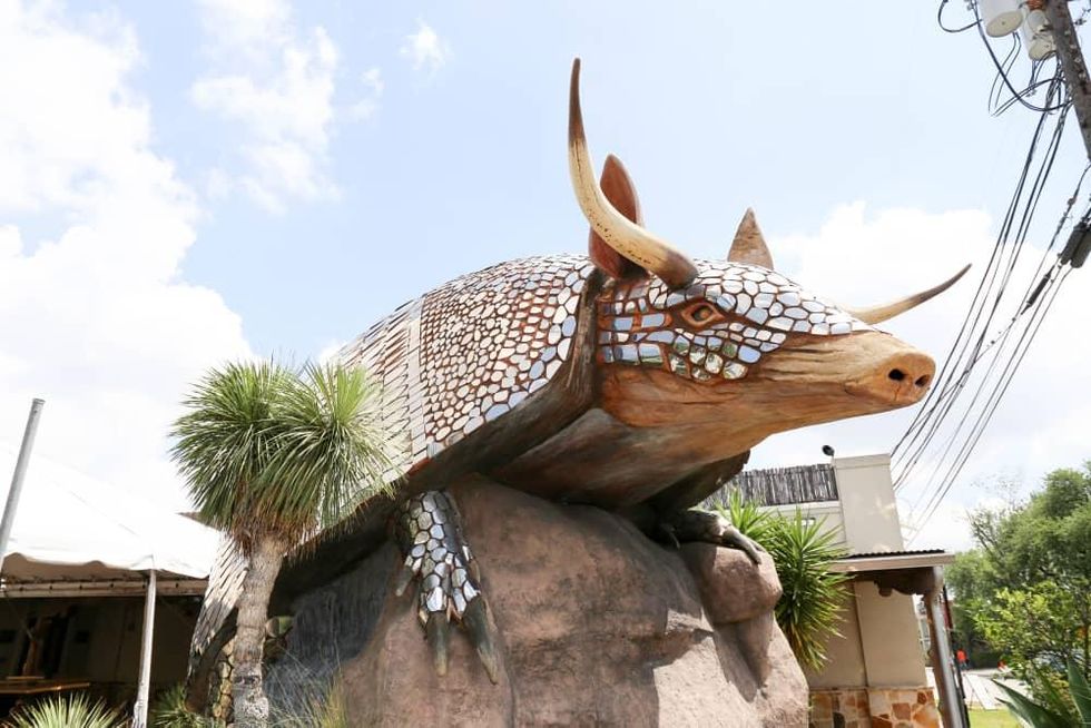 Armadillo Palace armadillo sculpture