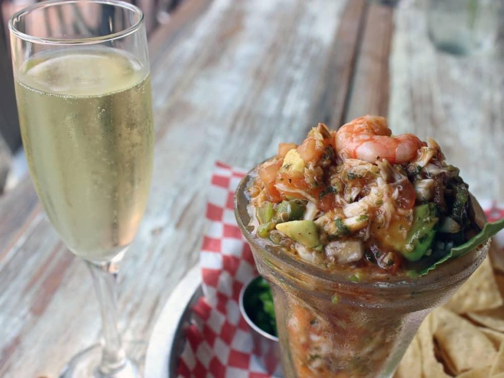 Armadillo Palace campechana sparkling wine