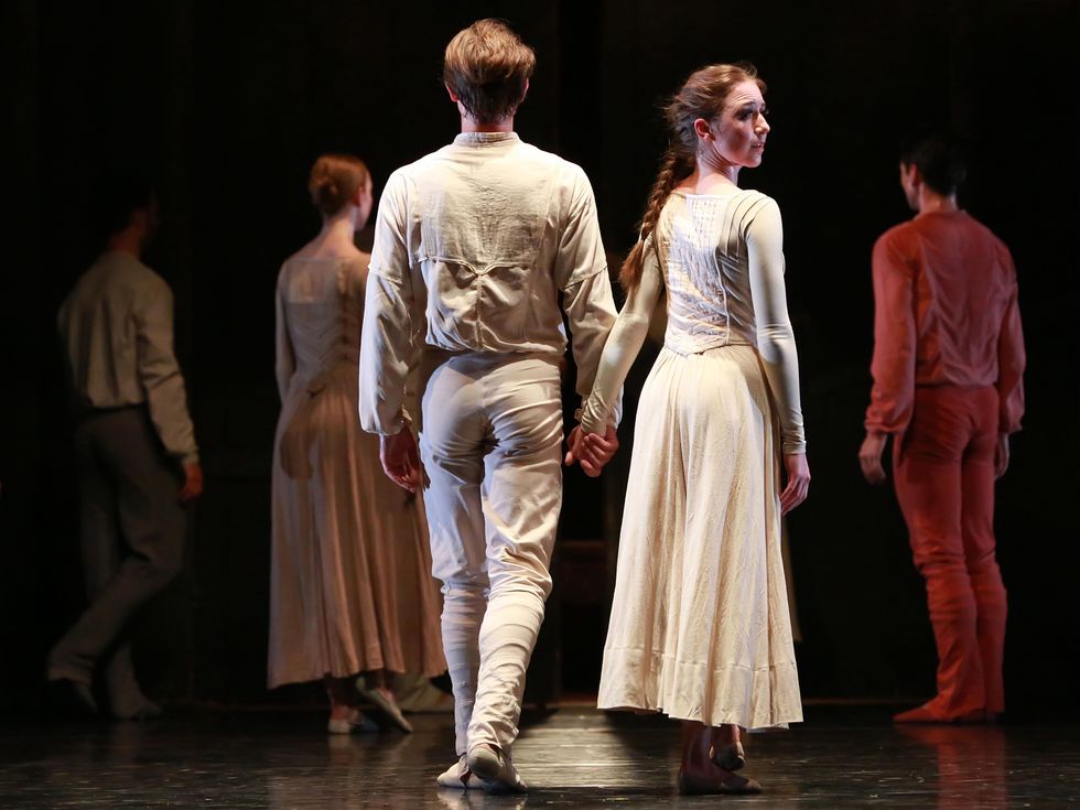 Artists of Houston Ballet in production of Svadebka