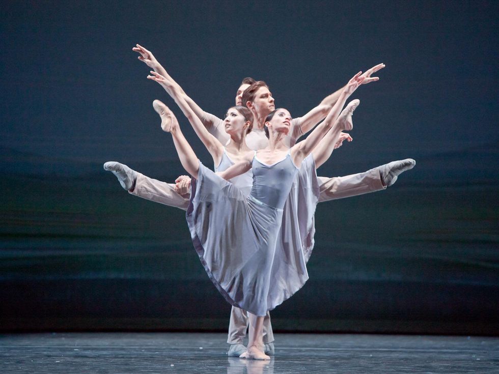 Artists of Houston Ballet in Sinfonietta