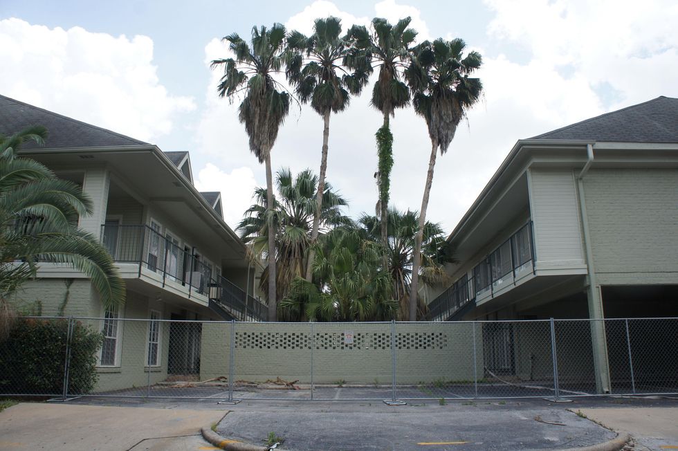 Ashby High Rise, 1717 Bissonnet