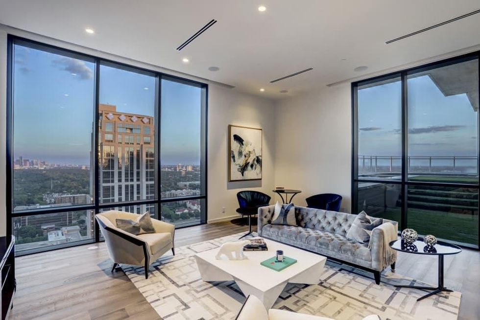 Astoria penthouse Houston